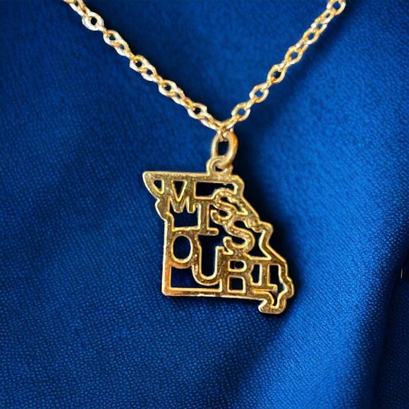 Kris Nations State Pride MISSOURI 14K Gold-Plated Pendant Necklace 18” Length - Picture 1 of 4